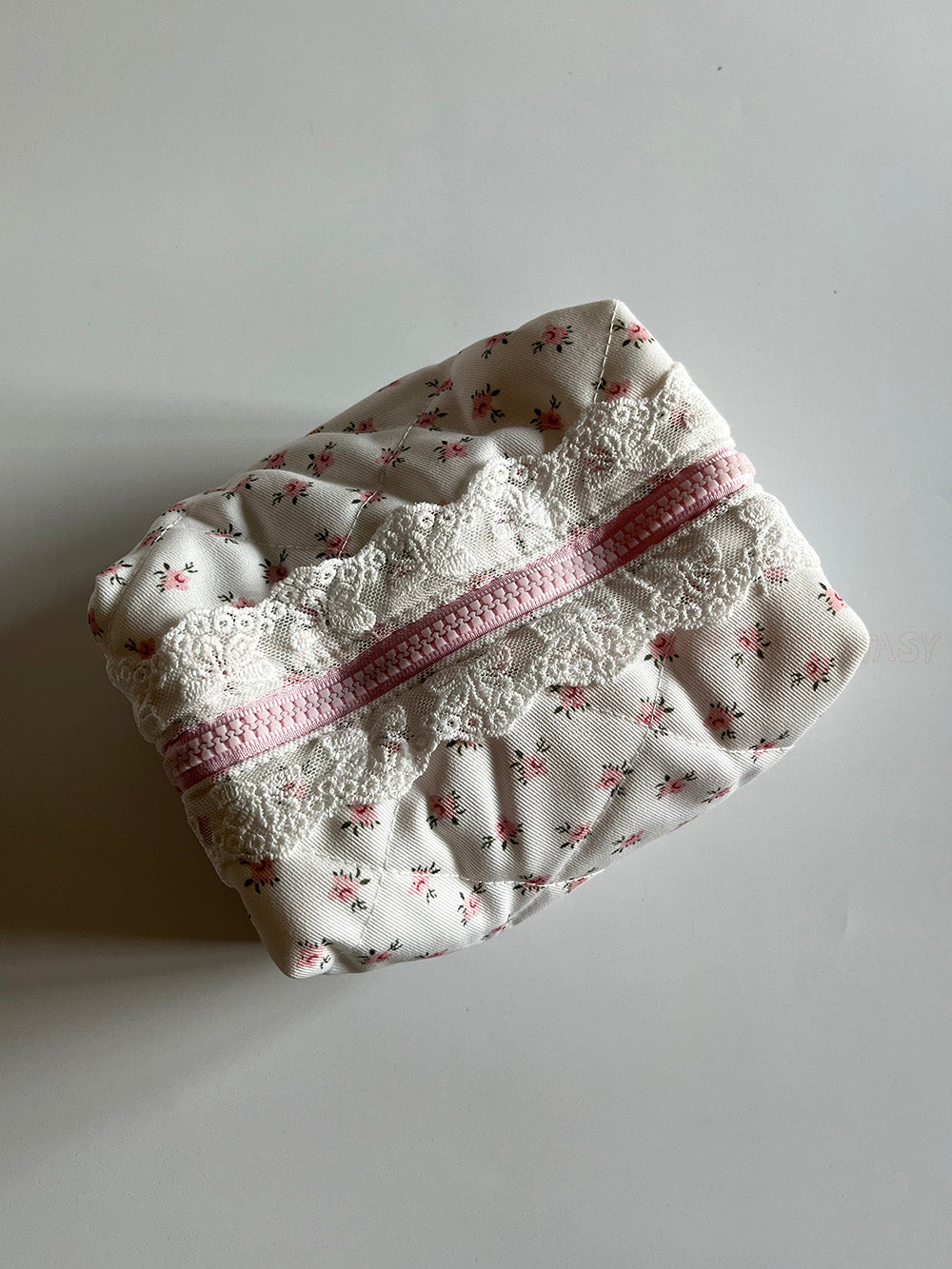 Lace-Trimmed Dreamy Garden Pink Floral Makeup Pouch