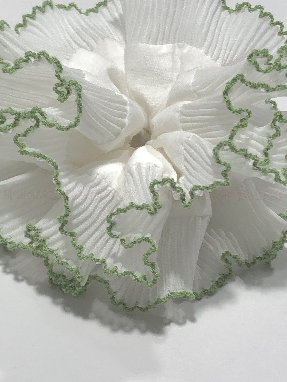 Fairy Lace Trim Fresh White And Green